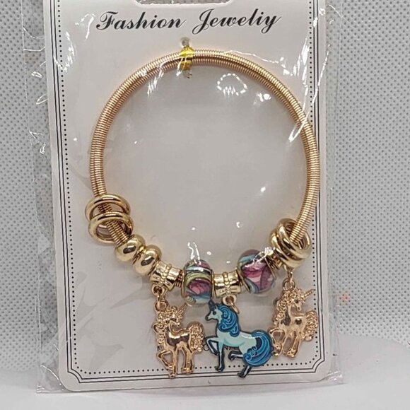 Brand New   Three Unicorn Bracelet - Picture 3 of 4
